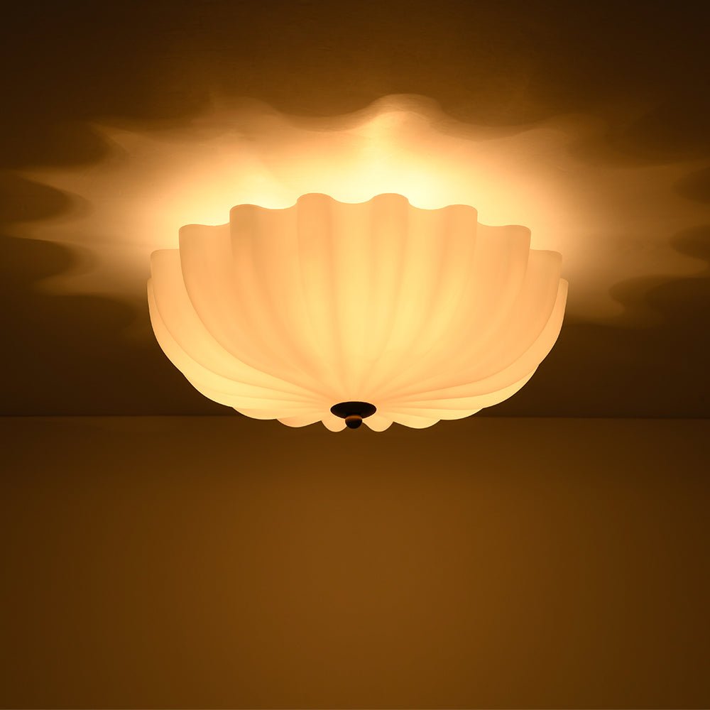 Montaje Semi Flush Escalonado de Vidrio Crema con 3 Luces y Flor de Cristal Esmerilado Nórdico