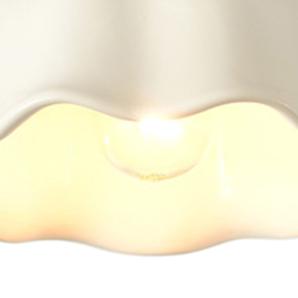 Luz de Techo de Cerámica Blanca con Diseño de Flor Escallopada Retro Minimalista de 1 Luz