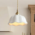 Lámpara Colgante de Cerámica Blanca con Diseño de Flor Escalonada y 1 Luz Minimalista Retro