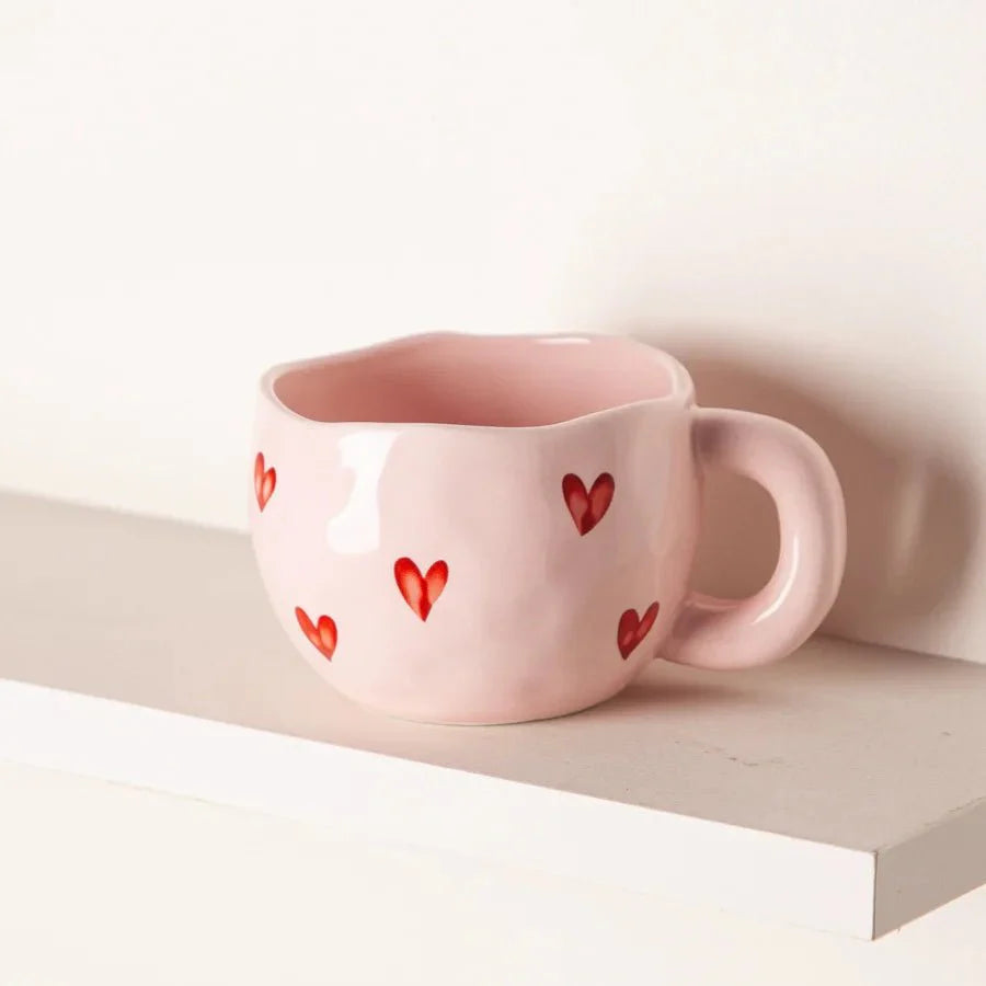 HeartMug - Taza en forma de corazón diseñada para amor y confort