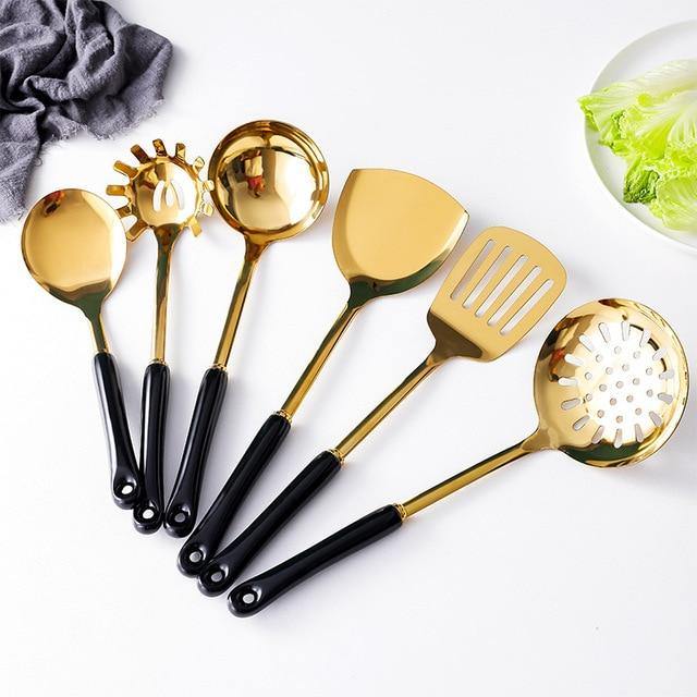 Utensilios de Cocina Dorados con Soporte