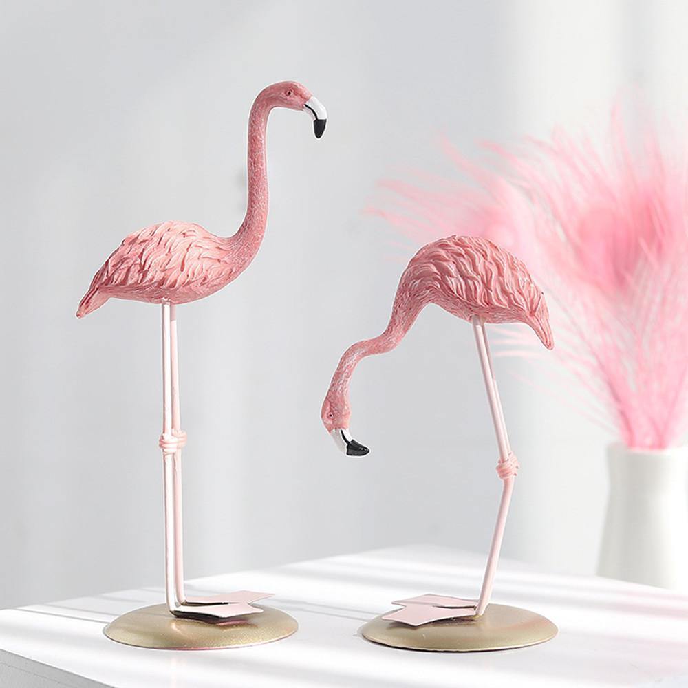 TropiFlair – Elegante estatua de flamenco para decoración de jardines y hogares tropicales