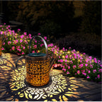 FlowLight | Lámpara solar de jardín en forma de regadera