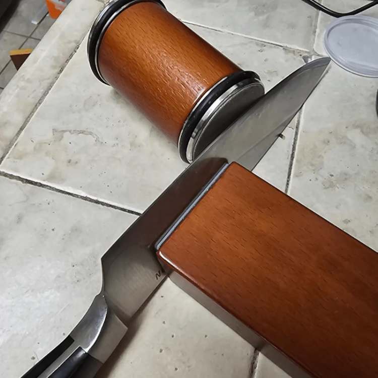 Afilador de Cuchillos ProEdge – Resultados Afilados en Segundos