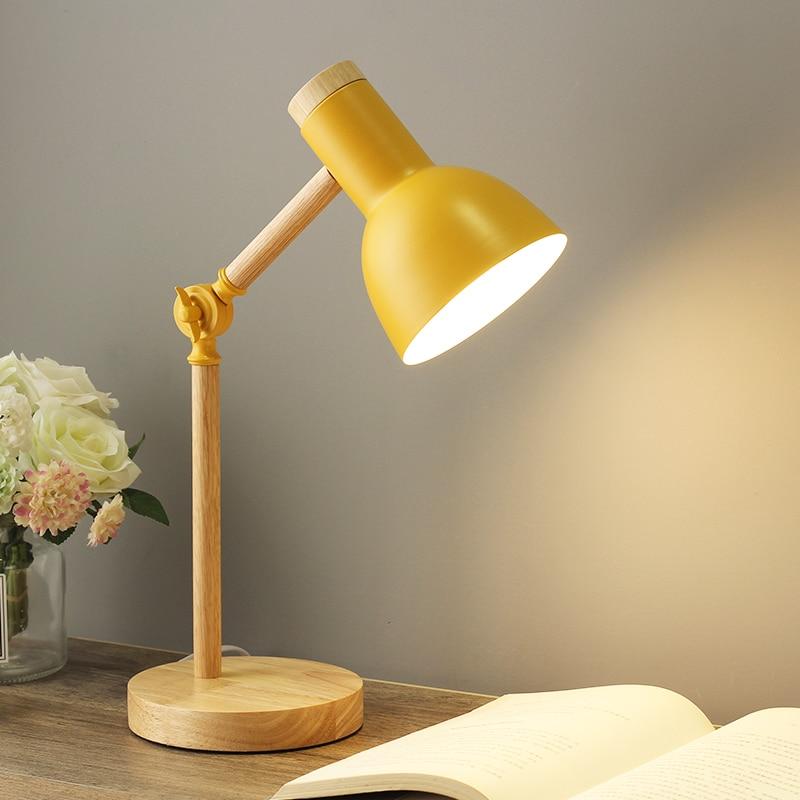 Lámpara de Escritorio de Madera Escandinava con Diseño Plegable
