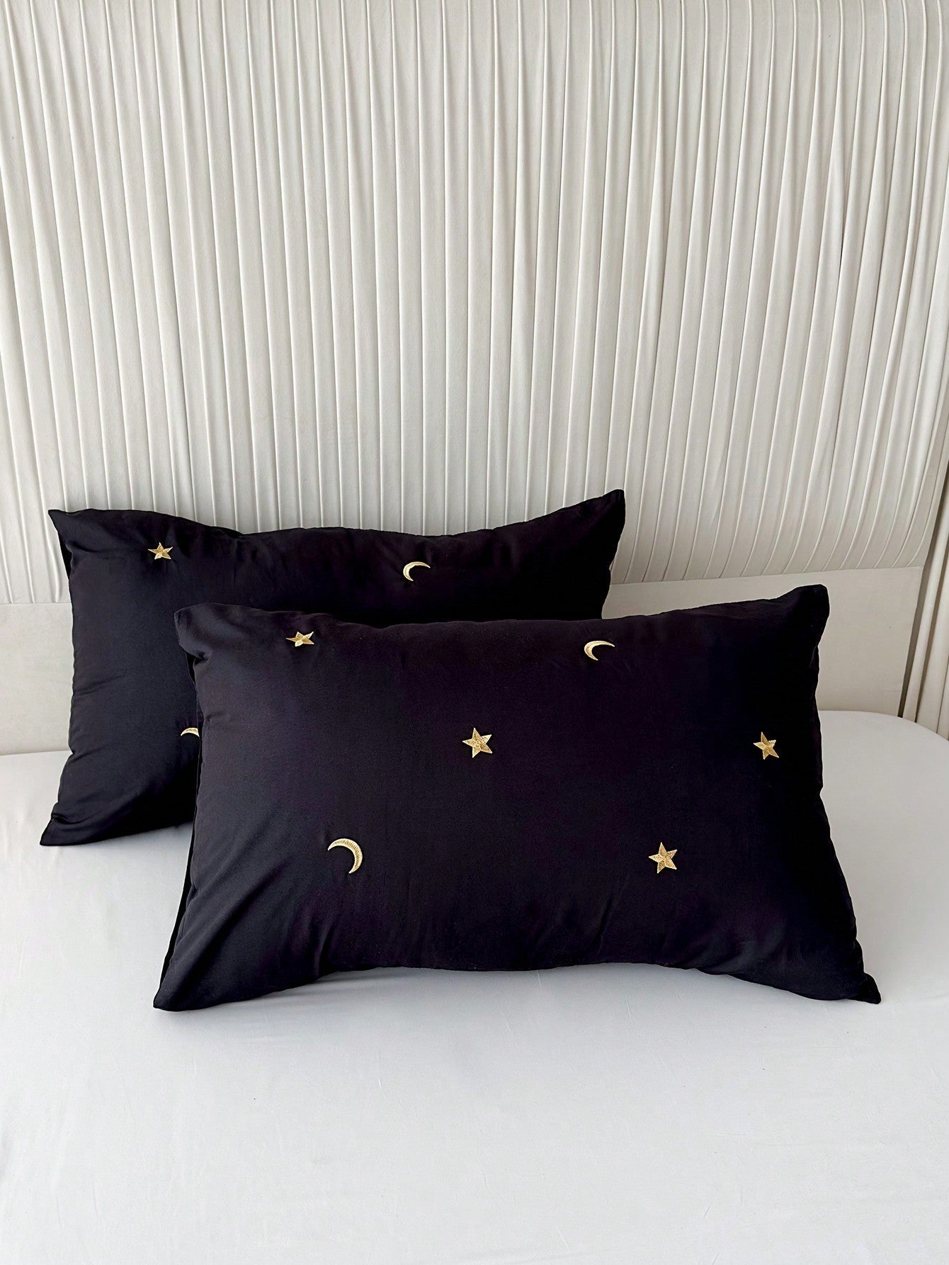 StellarDream - Juego de fundas de almohada de 2 piezas con diseño de estrella y luna