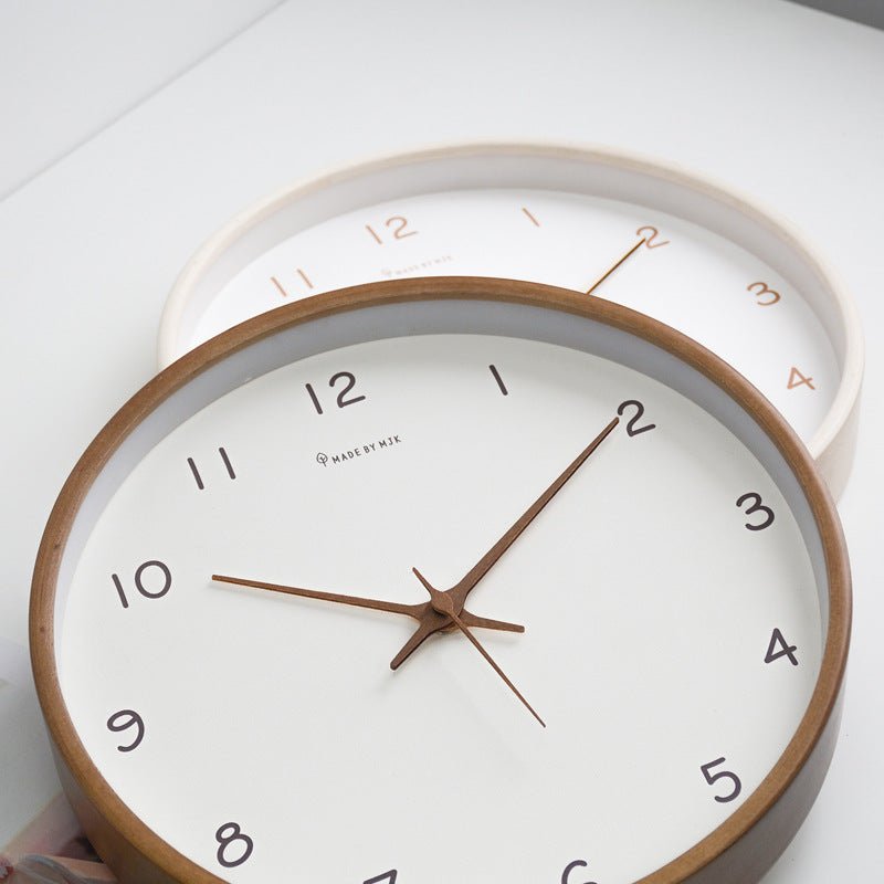 Reloj de Pared de Madera Redondo con Mecanismo de Cuarzo Silencioso para Espacios Tranquilos