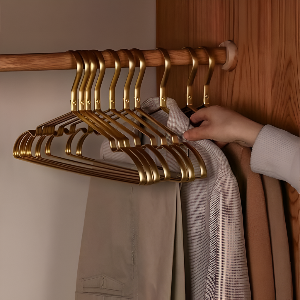 Perchas Antideslizantes de Aluminio | Diseño Ahorra Espacio