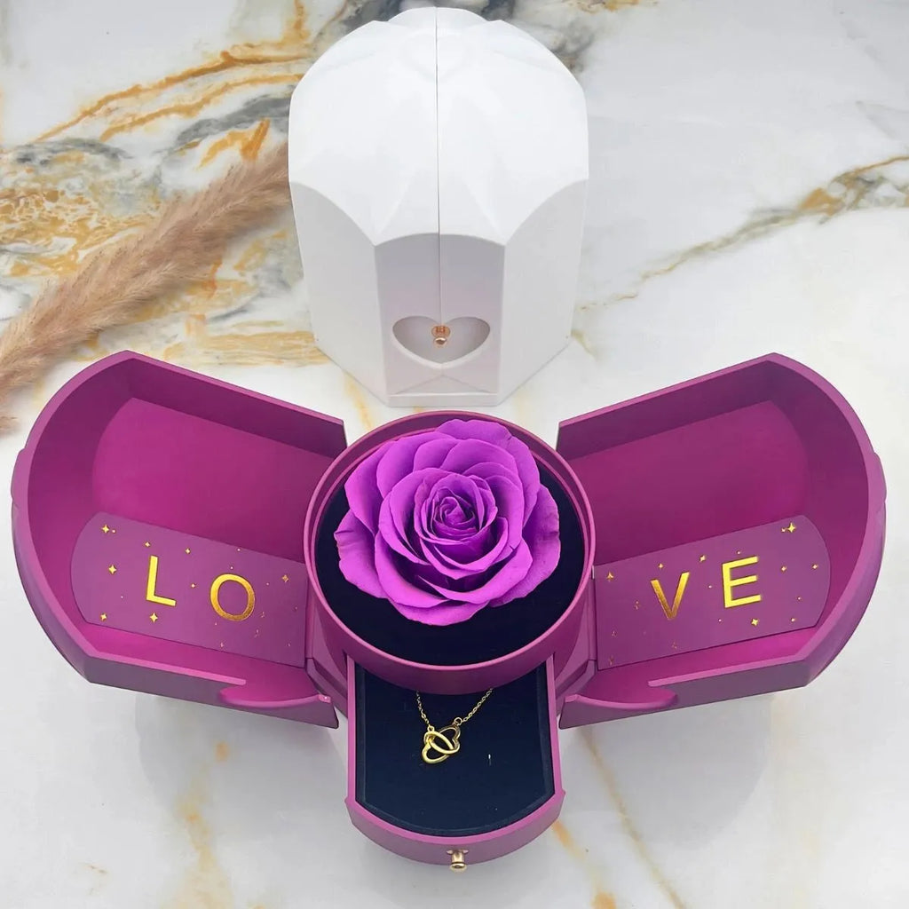 Cofre Rosa Eterna y Collar Grabado