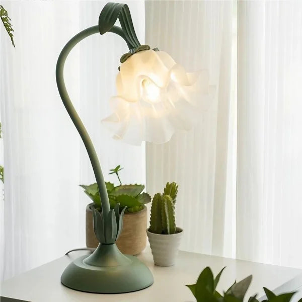 Florina | Lámpara de mesa con pantalla en forma de flor