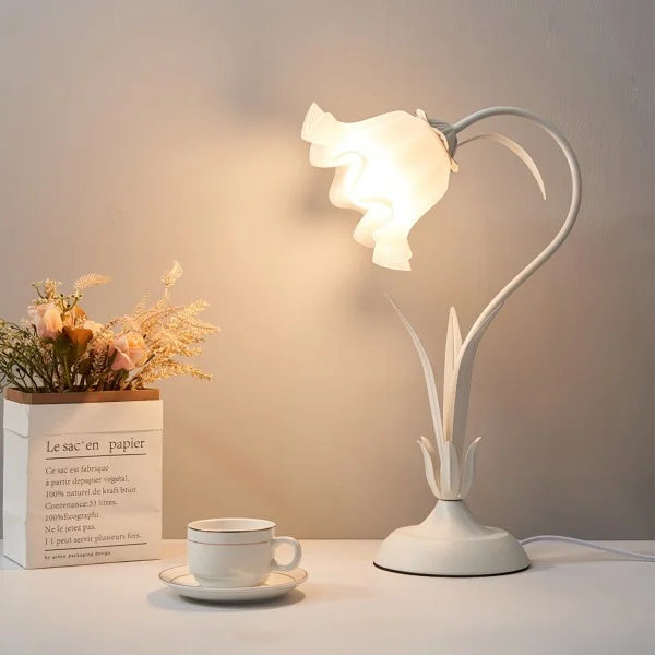 Florina | Lámpara de mesa con pantalla en forma de flor