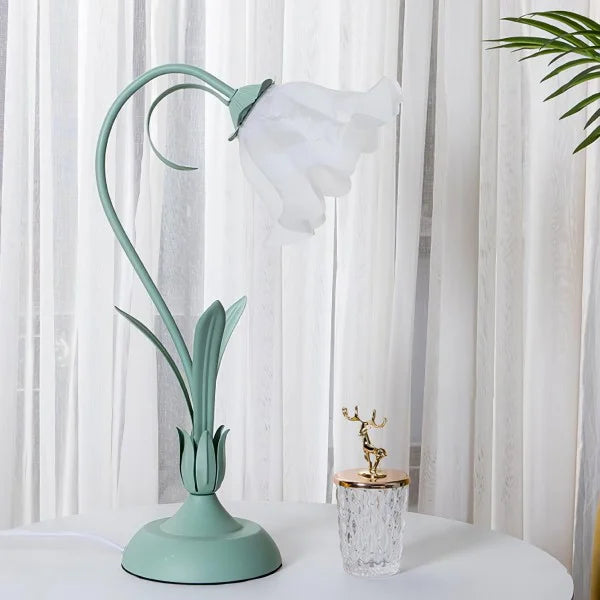 Florina | Lámpara de mesa con pantalla en forma de flor