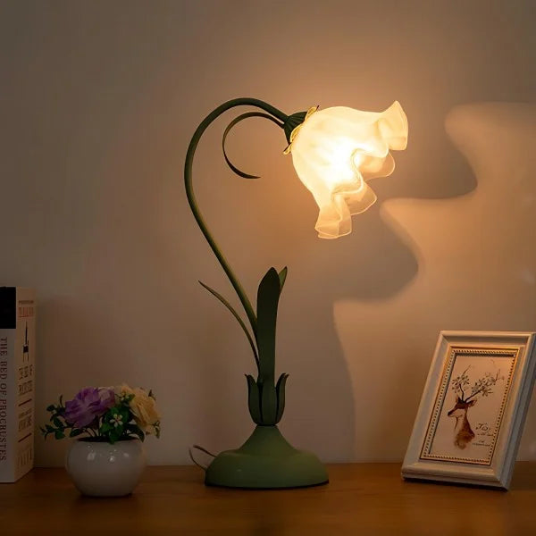 Florina | Lámpara de mesa con pantalla en forma de flor