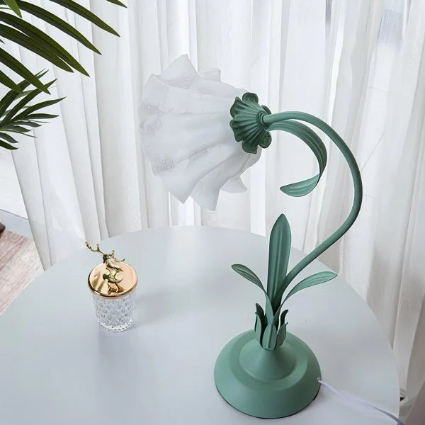 Florina | Lámpara de mesa con pantalla en forma de flor