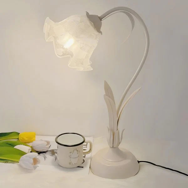 Florina | Lámpara de mesa con pantalla en forma de flor