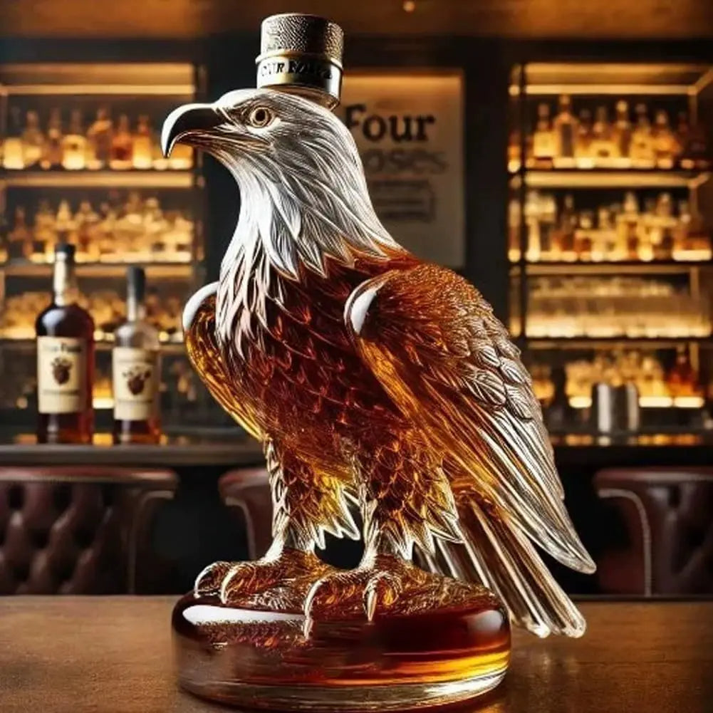 Whisky Karaf en Forma de Águila – Elegante y Exclusiva Pieza de Exhibición