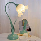 Florina | Lámpara de mesa con pantalla en forma de flor