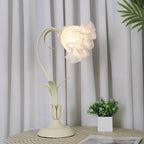 Florina | Lámpara de mesa con pantalla en forma de flor