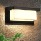 Lámpara de pared solar inteligente con sensor de movimiento – Resistente a la intemperie y energía autónoma