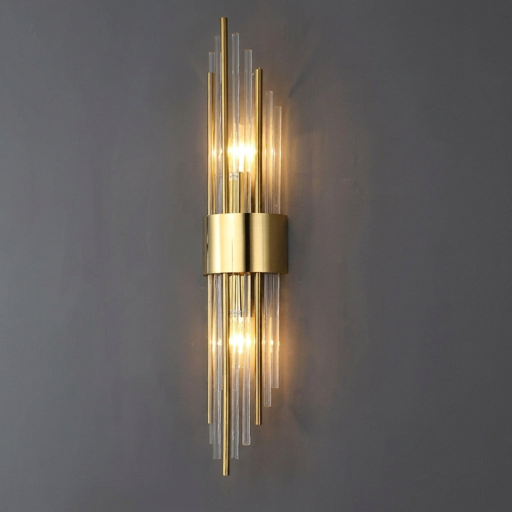 Lámpara de Pared con Acentos de Cristal y Detalles Dorados