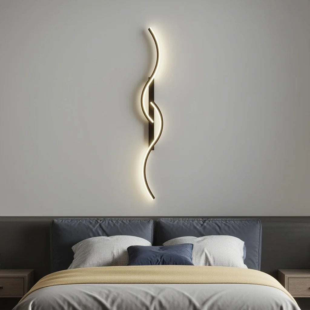 Moderna lámpara de pared LED en forma de ola – regulable y elegante en oro/negro