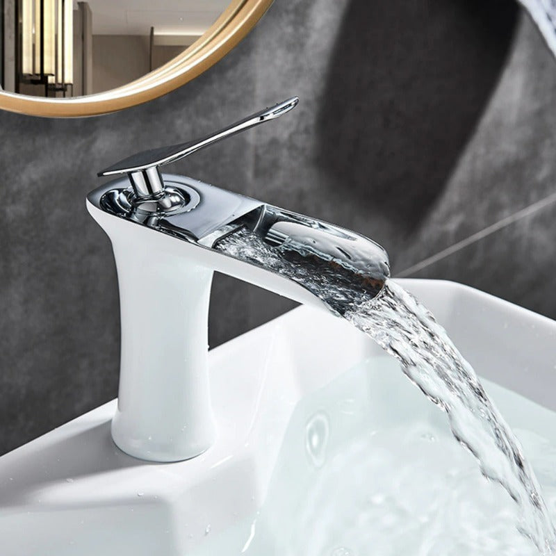 Grifo de Baño Moderno – Diseño Elegante